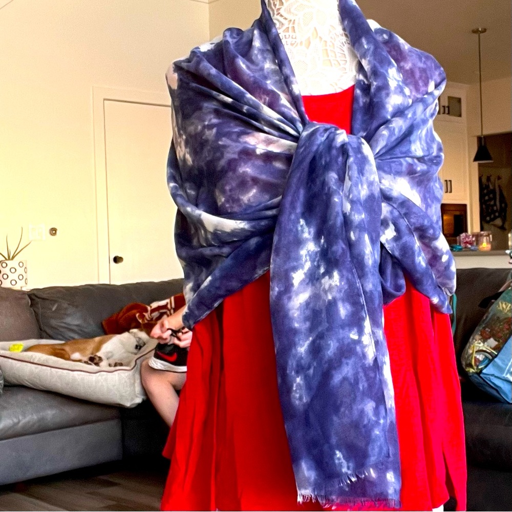 Scarf tie-dye